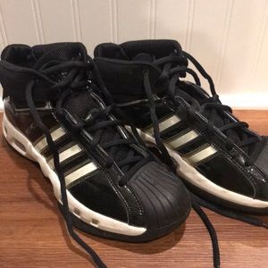 MENS ADIDAS HIGHTOPS 667854